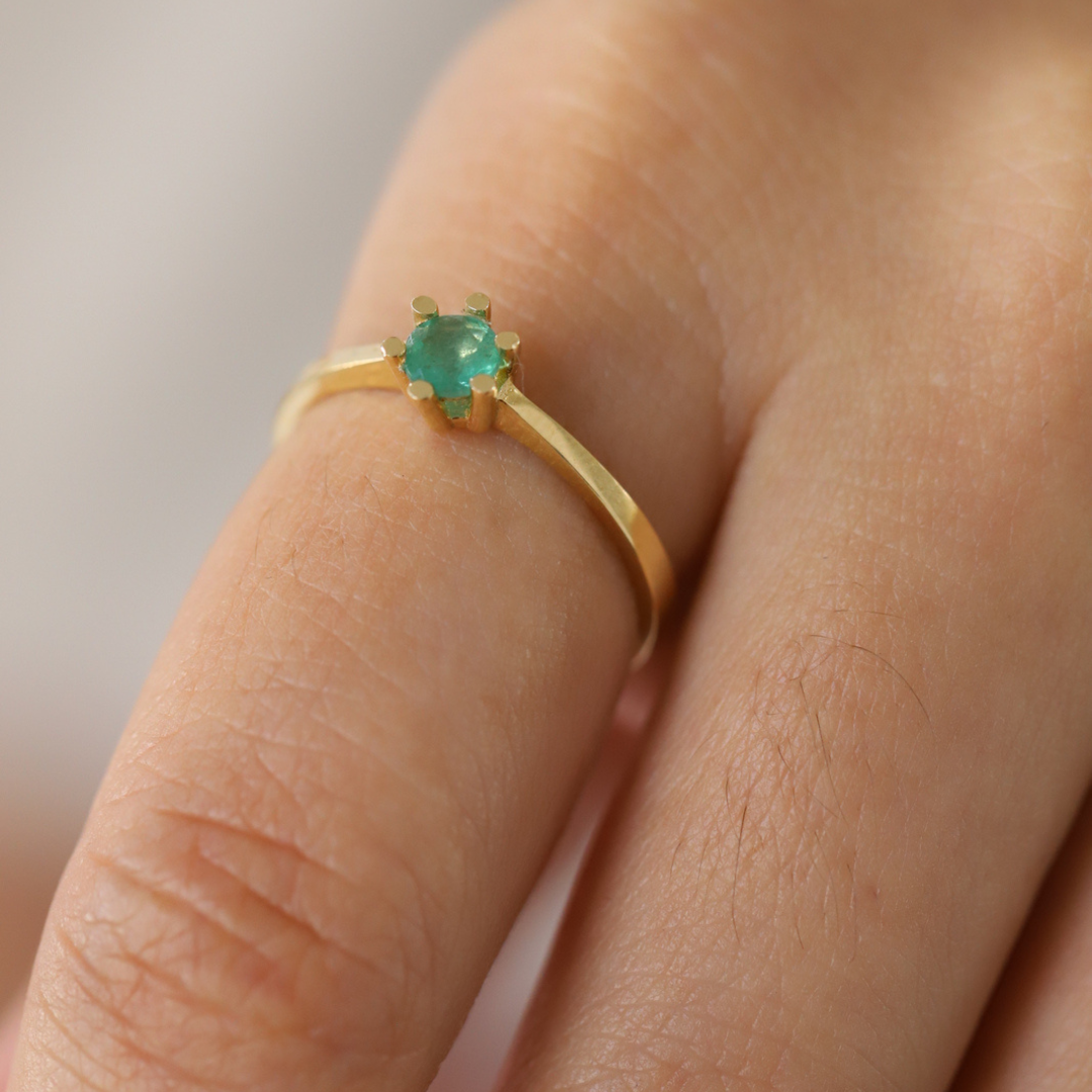 Anillo esmeralda