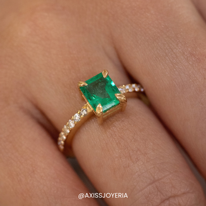 Anillo en oro 18K, Esmeralda Natural (Bajo fabricacion)