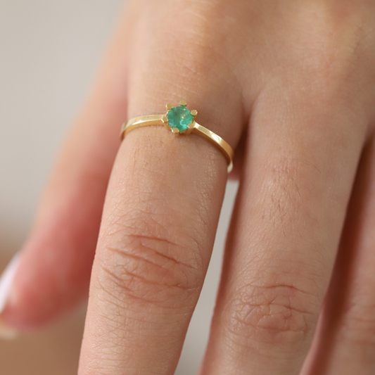 Anillo esmeralda