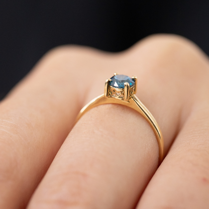 Anillo azul redondo