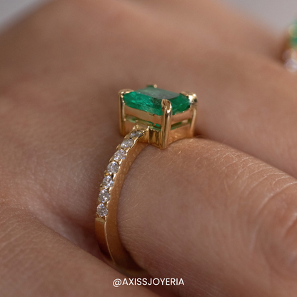 Anillo en oro 18K, Esmeralda Natural (Bajo fabricacion)