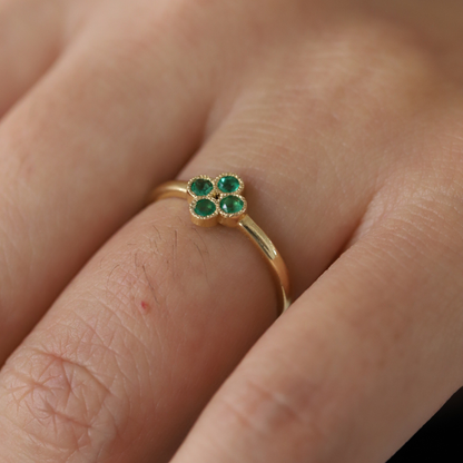 Anillo trebol